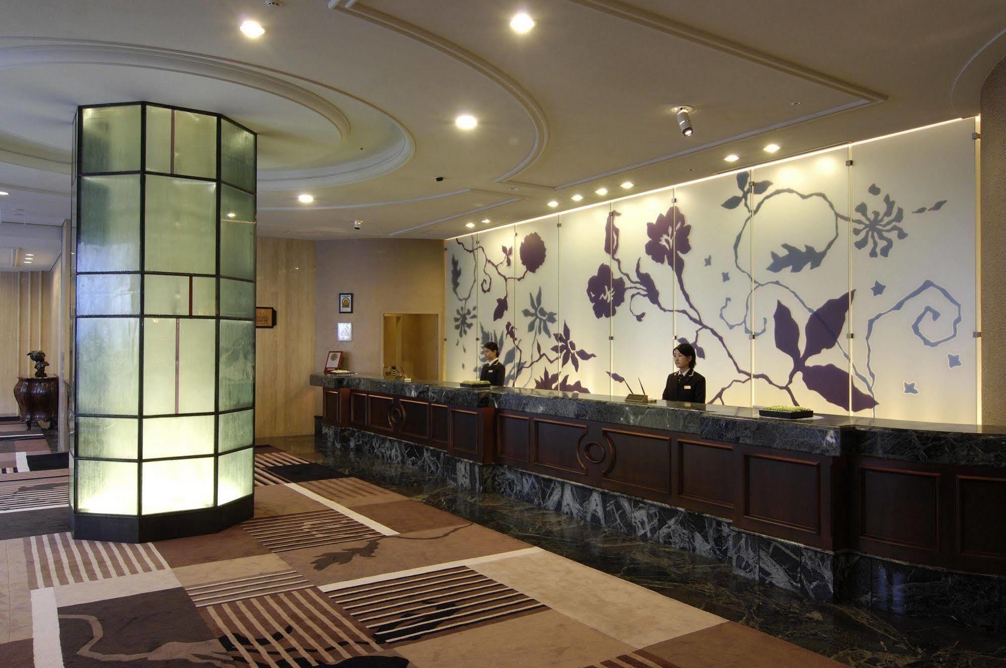 Royal Oak Hotel Spa & Gardens Otsu Exterior photo